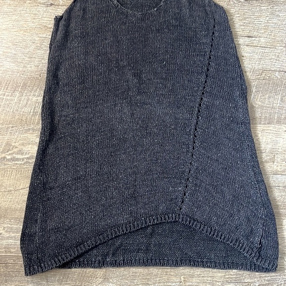 VINCE Knitted Navy Blue Tank Top Size Large - Picture 6 of 6